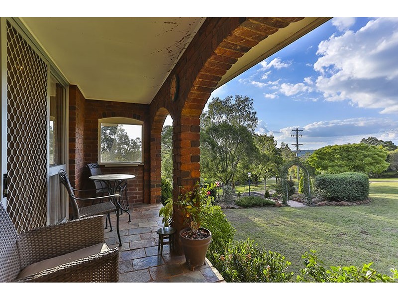 5 Skyline Drive, Glenvale QLD 4350