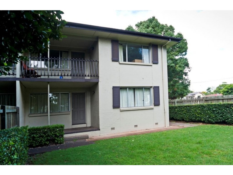 2/162a Geddes Street, South Toowoomba QLD 4350