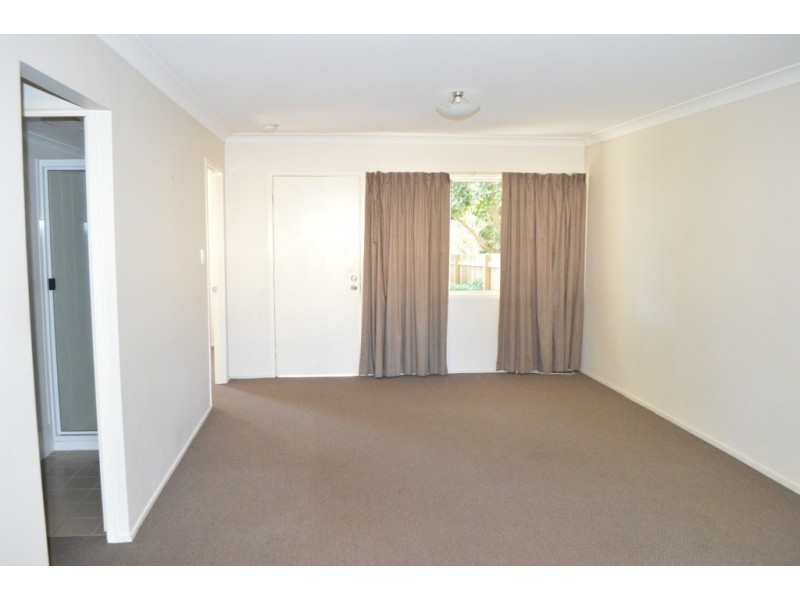 2/162a Geddes Street, South Toowoomba QLD 4350