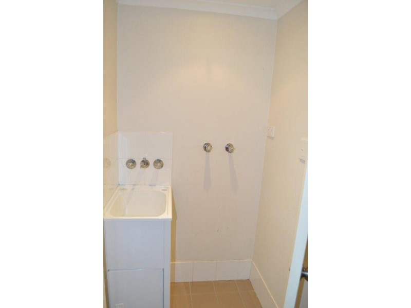 2/162a Geddes Street, South Toowoomba QLD 4350