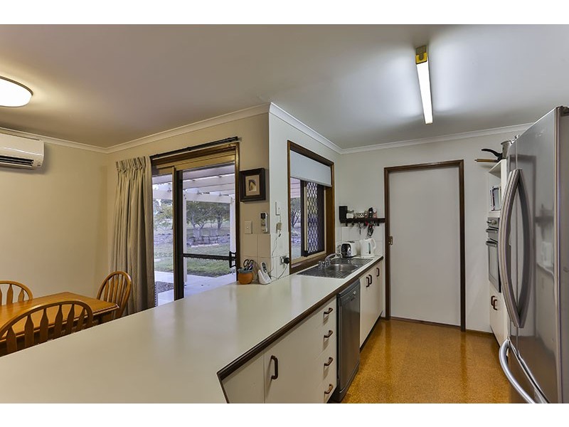 47 Peters Road, Meringandan West QLD 4352