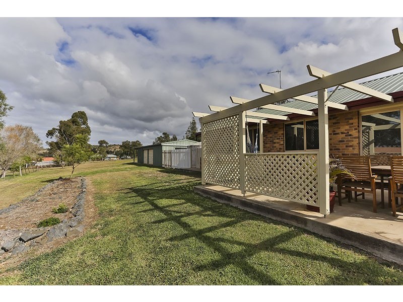 47 Peters Road, Meringandan West QLD 4352