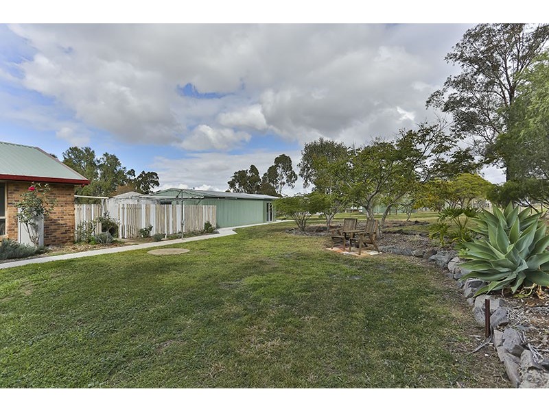 47 Peters Road, Meringandan West QLD 4352