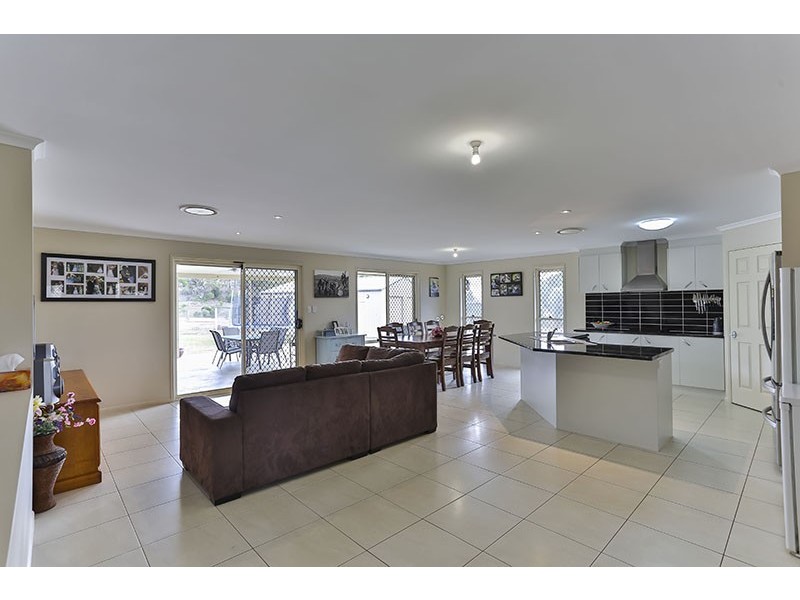 23 Willis Road, Meringandan West QLD 4352