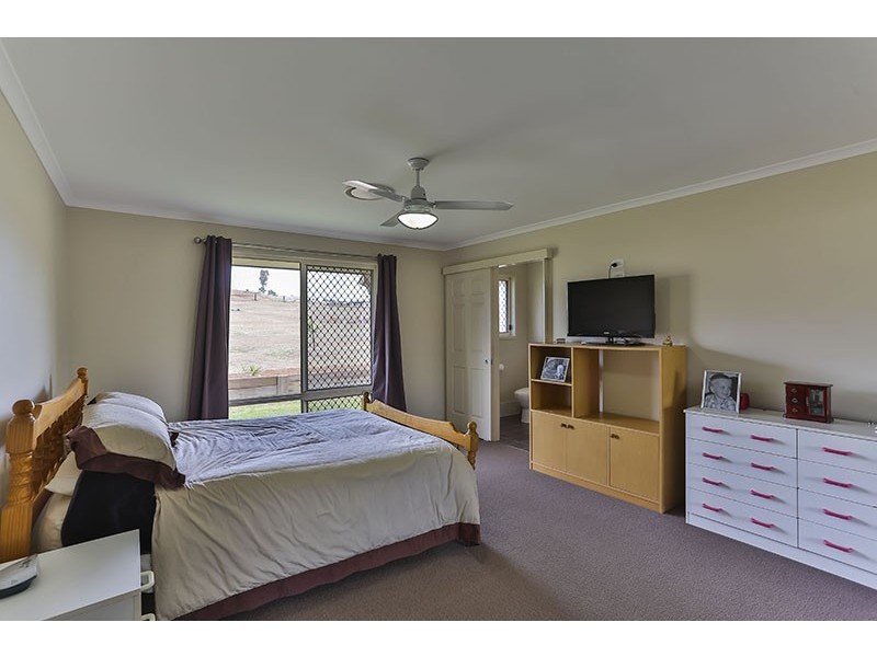 23 Willis Road, Meringandan West QLD 4352