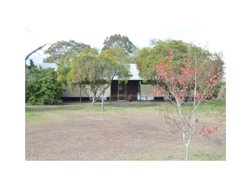 9 Ferguson Road, Westbrook QLD 4350
