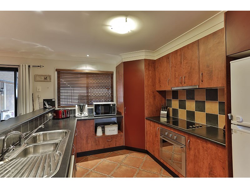 9 Kurrajong Court, Meringandan West QLD 4352