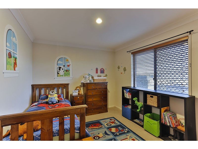 9 Kurrajong Court, Meringandan West QLD 4352