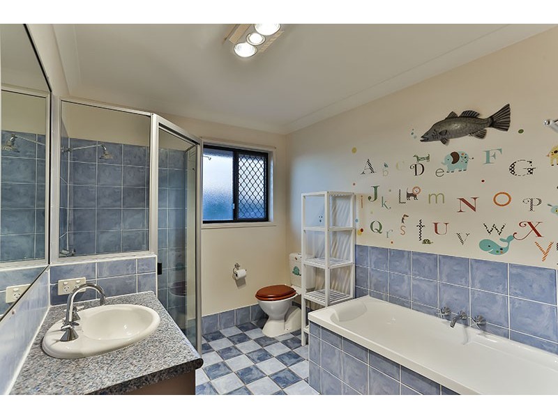 9 Kurrajong Court, Meringandan West QLD 4352