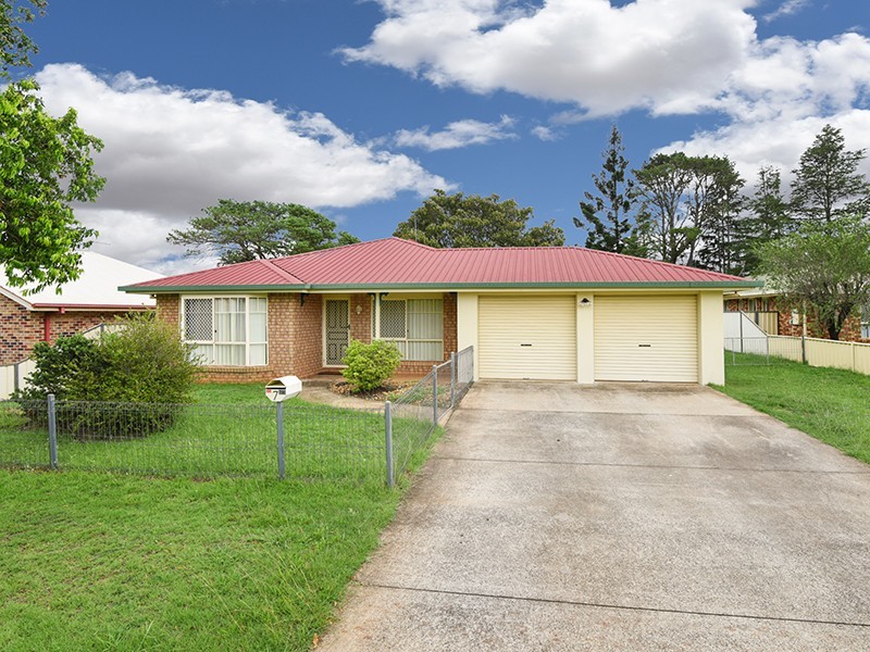 7 Malt Court, Kearneys Spring QLD 4350