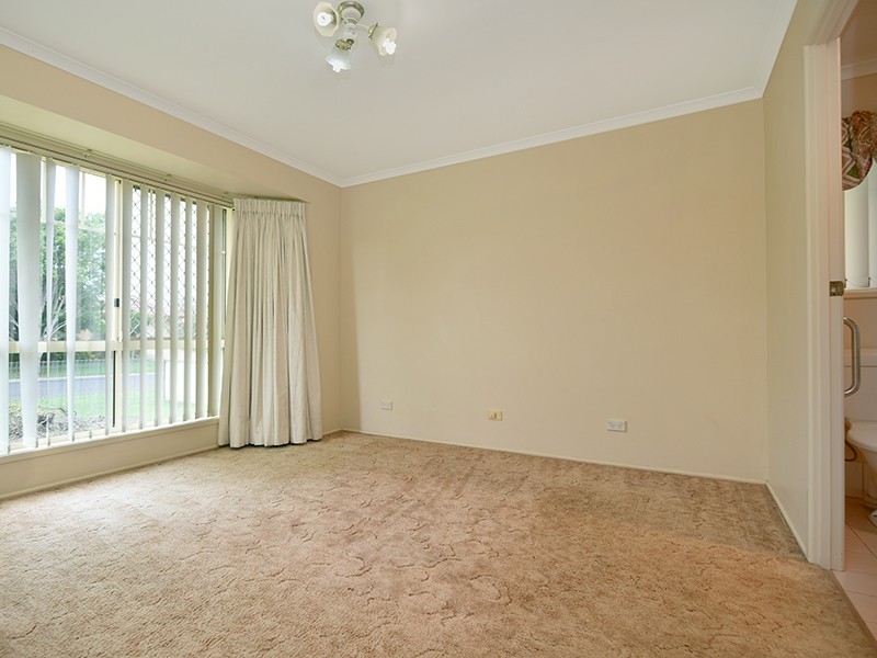 7 Malt Court, Kearneys Spring QLD 4350