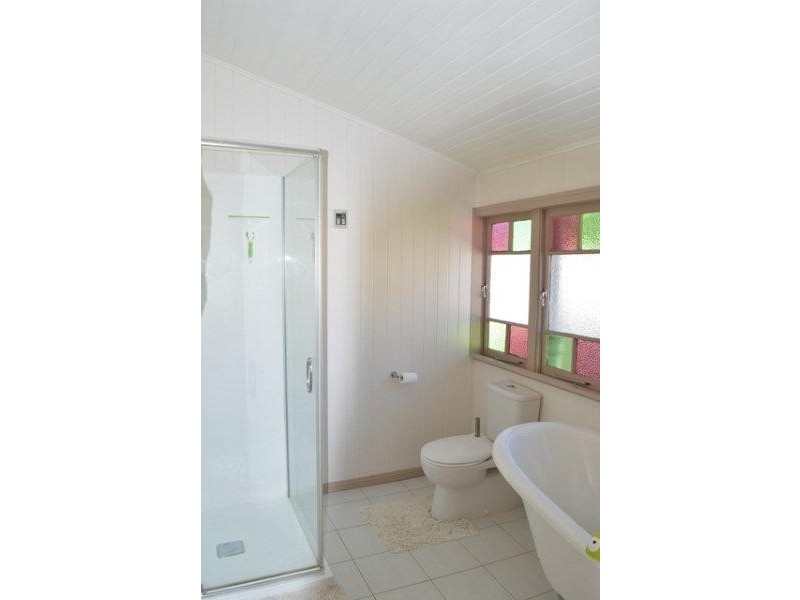 11 Charles Street, Newtown QLD 4350