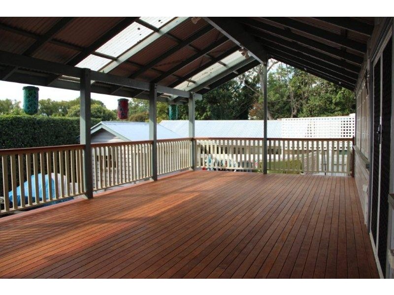 11 Charles Street, Newtown QLD 4350