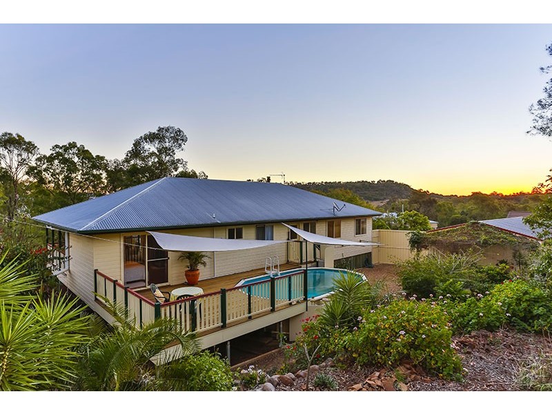 6 Clover Court, Meringandan West QLD 4352