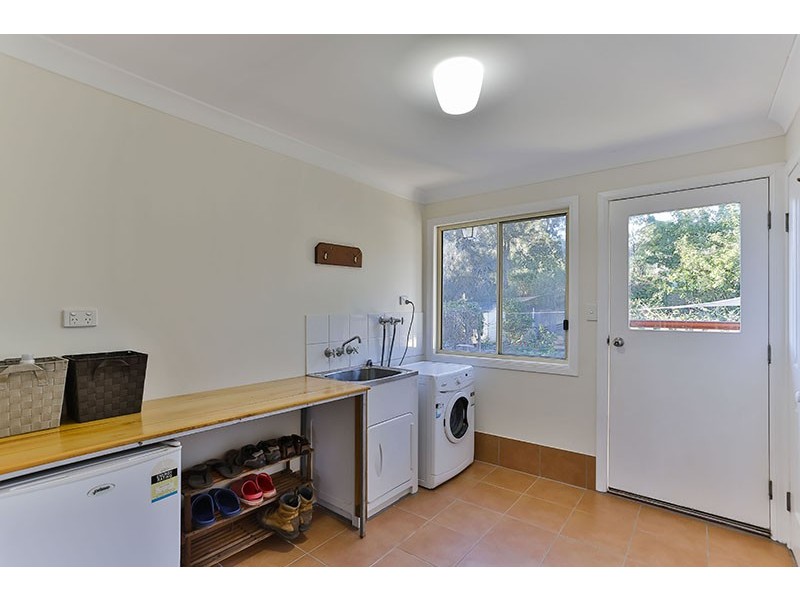 6 Clover Court, Meringandan West QLD 4352