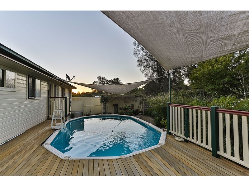 6 Clover Court, Meringandan West QLD 4352