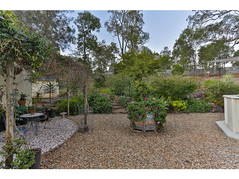 6 Clover Court, Meringandan West QLD 4352