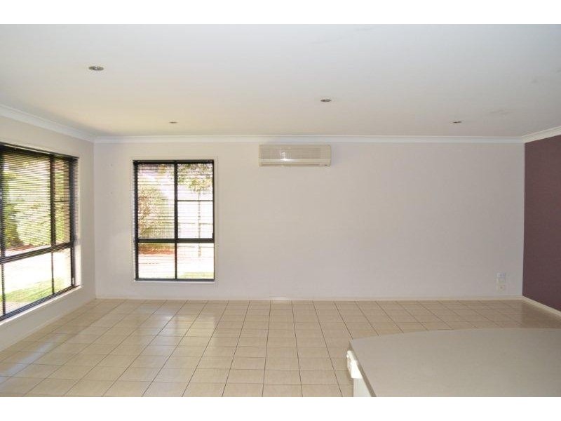 34 McClymont Drive, Rangeville QLD 4350