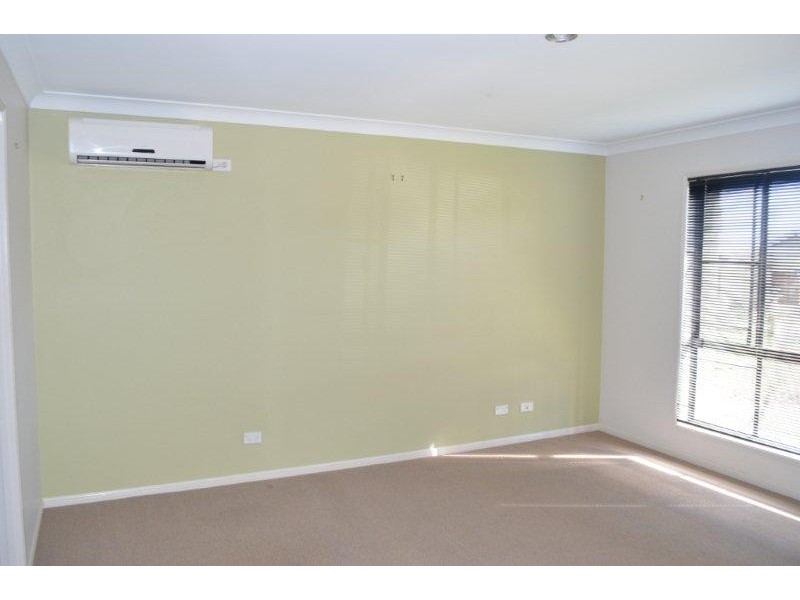 34 McClymont Drive, Rangeville QLD 4350