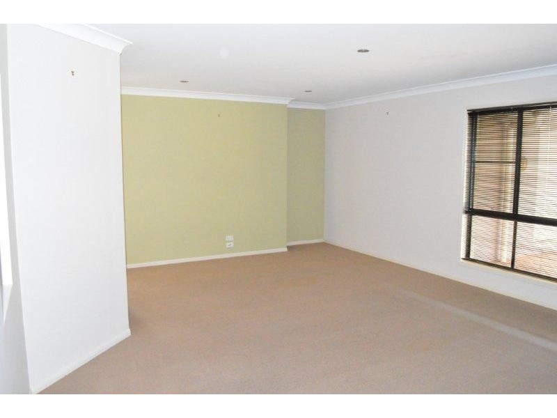 34 McClymont Drive, Rangeville QLD 4350