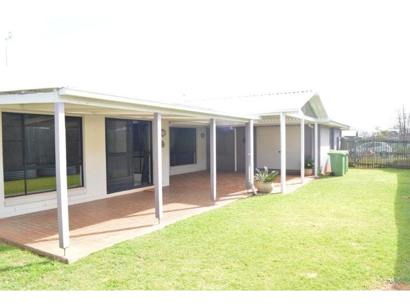 34 McClymont Drive, Rangeville QLD 4350