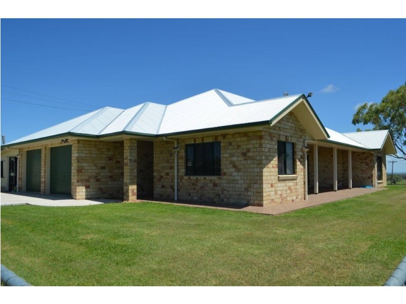 102 Crighton Road, Biddeston QLD 4401