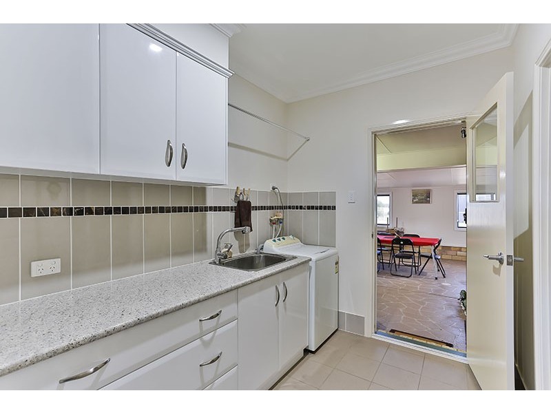 102 Crighton Road, Biddeston QLD 4401