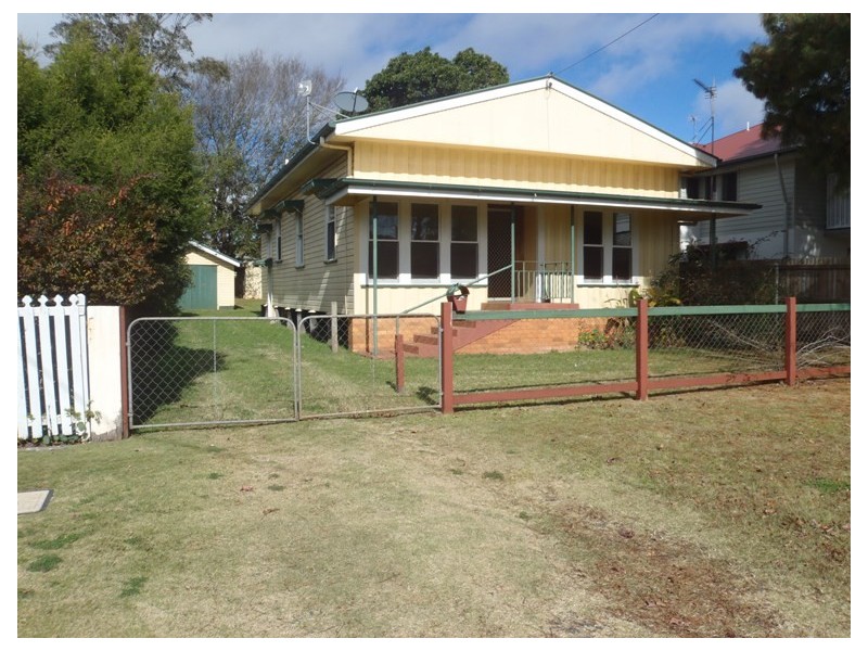 16a Wallace Street, Newtown QLD 4350