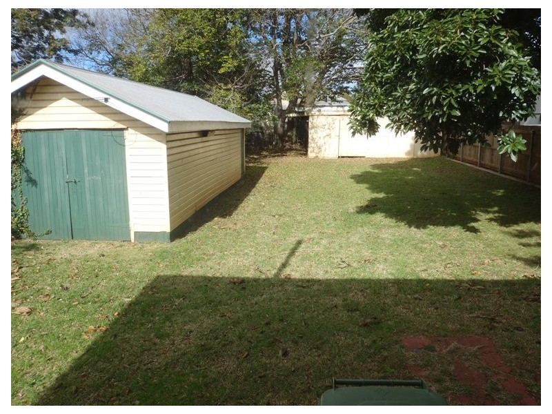 16a Wallace Street, Newtown QLD 4350