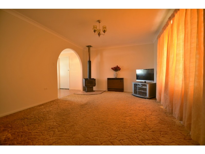 22 Edzill Street, Wilsonton Heights QLD 4350