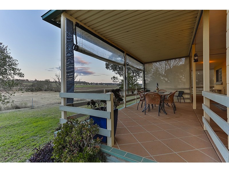 70 Willis Road, Meringandan West QLD 4352