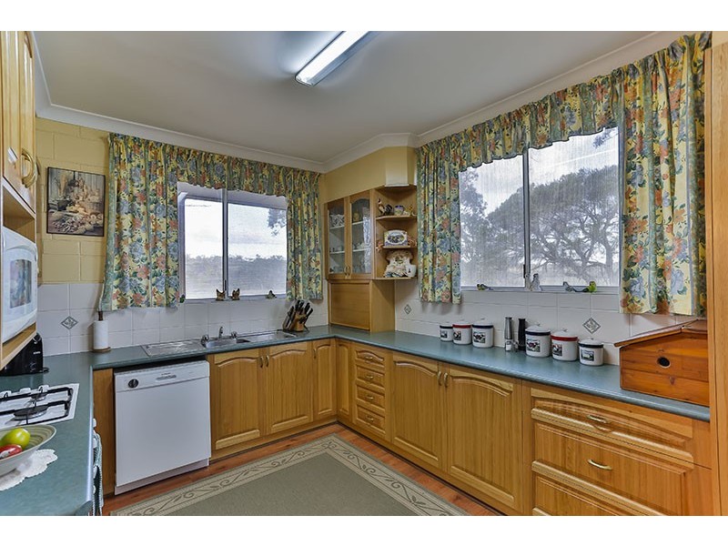 70 Willis Road, Meringandan West QLD 4352