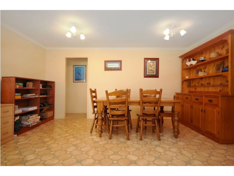 14 Sondergeld Court, Kearneys Spring QLD 4350