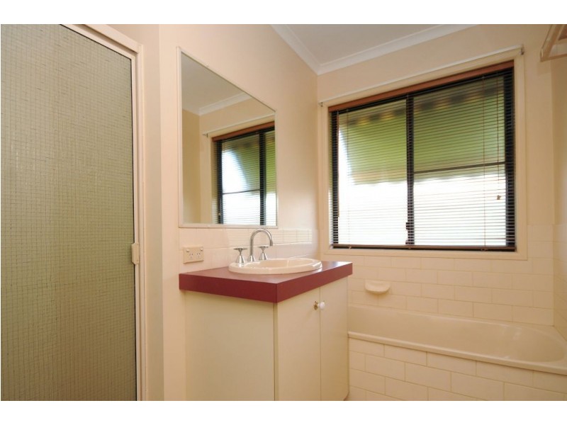 14 Sondergeld Court, Kearneys Spring QLD 4350