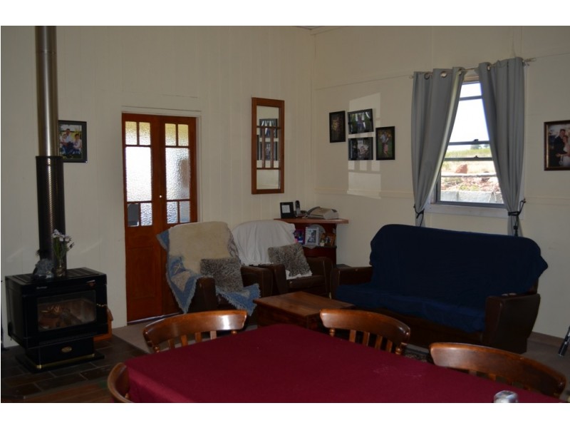 245 Woods Road, Wooroolin QLD 4608