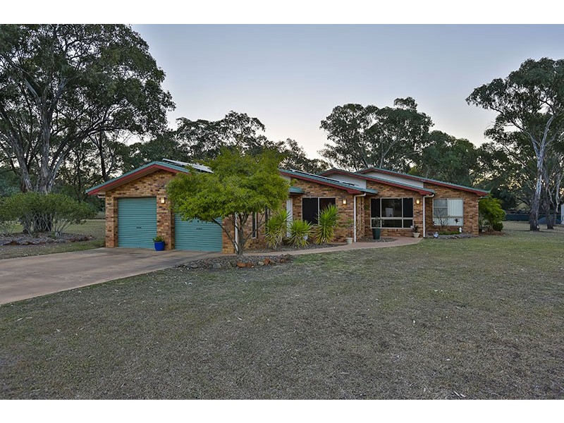 5 Langton Crescent, Oakey QLD 4401