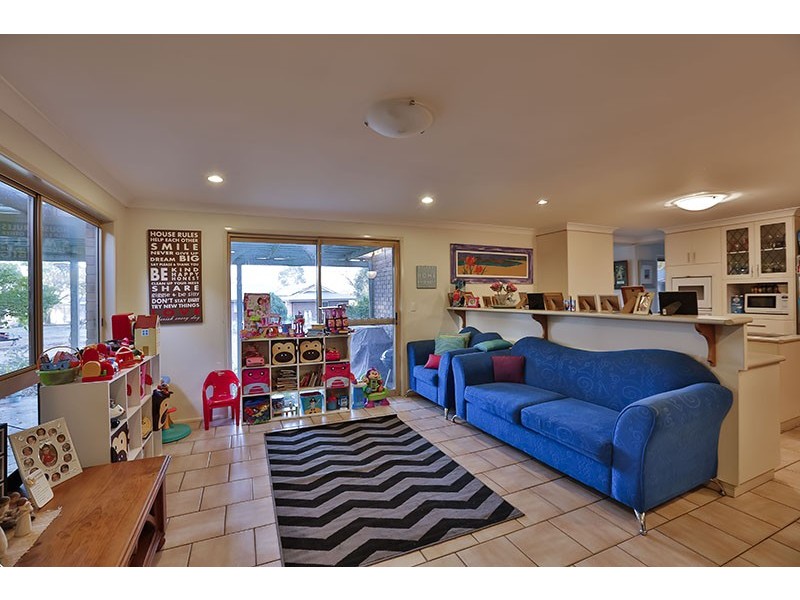 5 Langton Crescent, Oakey QLD 4401