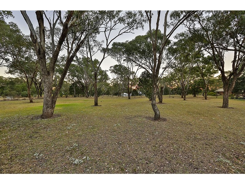 5 Langton Crescent, Oakey QLD 4401
