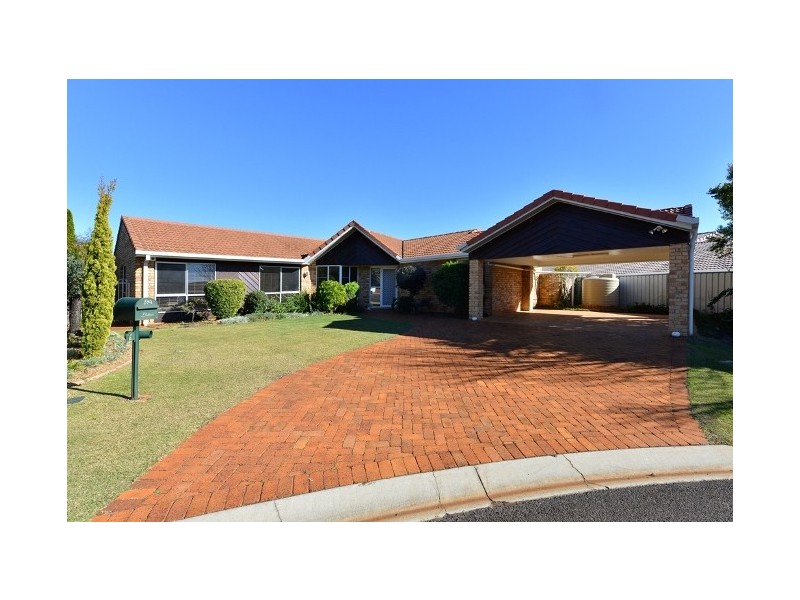 15 McKinney Court, Rangeville QLD 4350