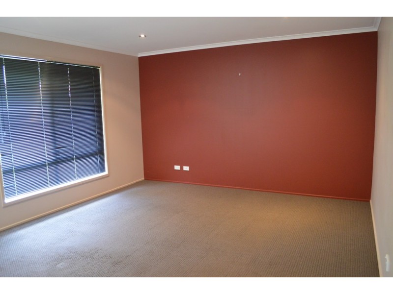 1/59 Hamilton Street, Newtown QLD 4350