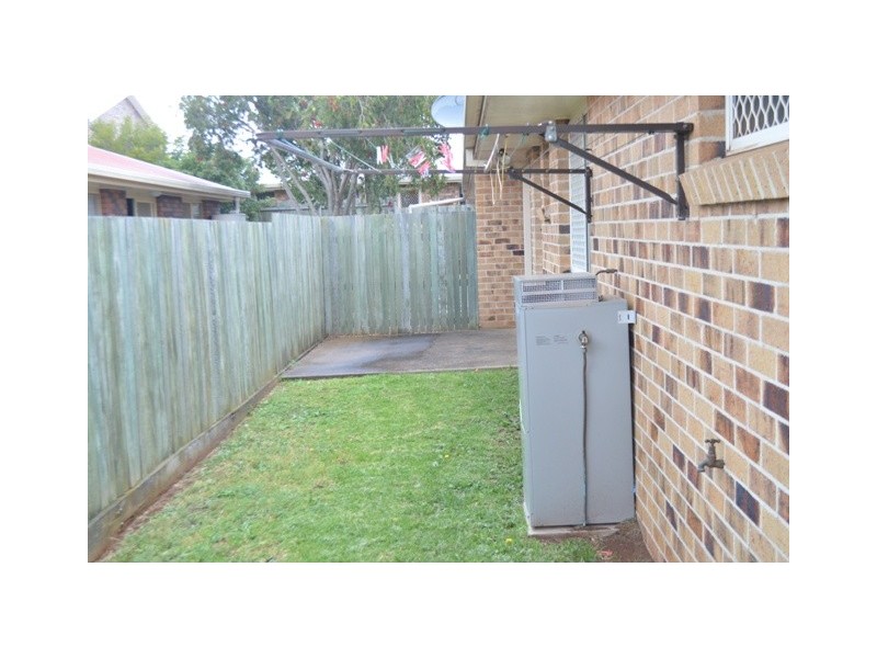1/8 Carmen Street, Kearneys Spring QLD 4350