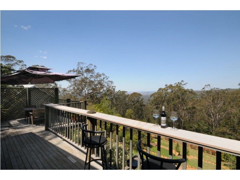 3 Rangeview Road, Blue Mountain Heights QLD 4350