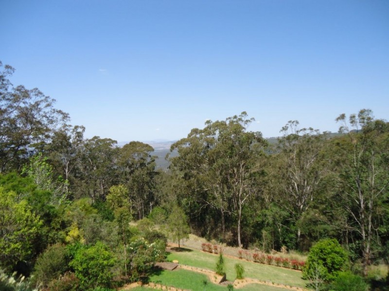 3 Rangeview Road, Blue Mountain Heights QLD 4350