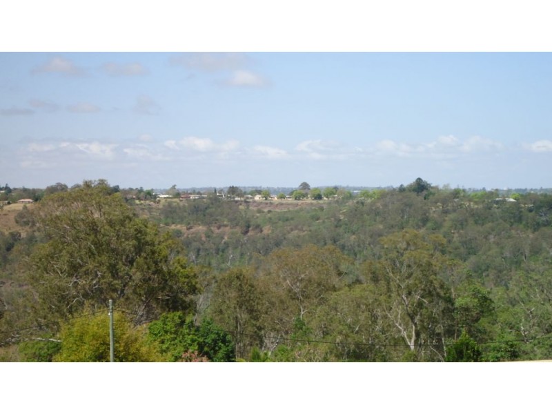 41 Skyline Drive, Blue Mountain Heights QLD 4350