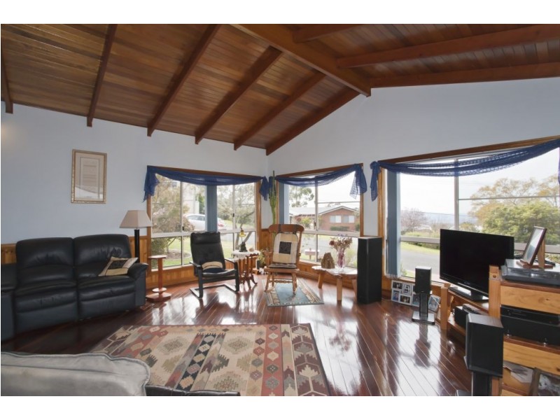 41 Skyline Drive, Blue Mountain Heights QLD 4350