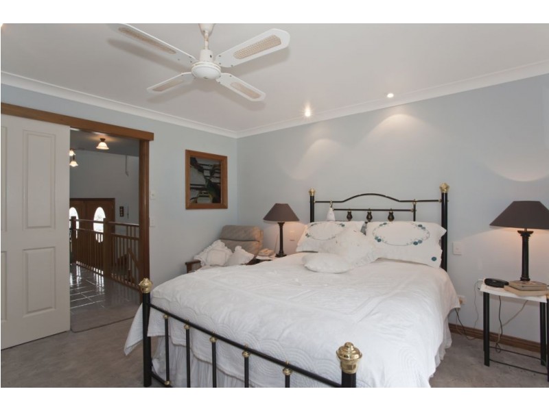 41 Skyline Drive, Blue Mountain Heights QLD 4350