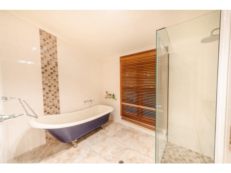 65 Ossian Street, Murphys Creek QLD 4352