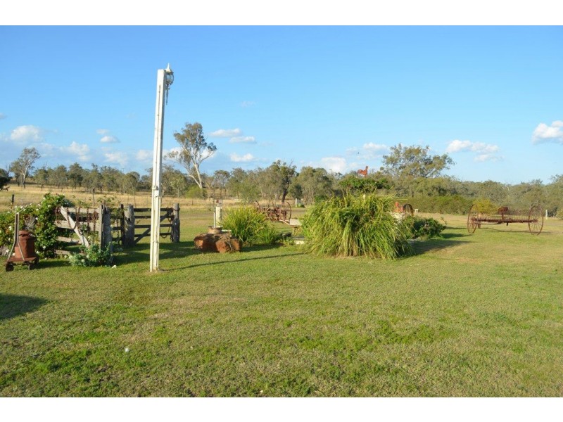 388 Berghoffers Road, Biddeston QLD 4401