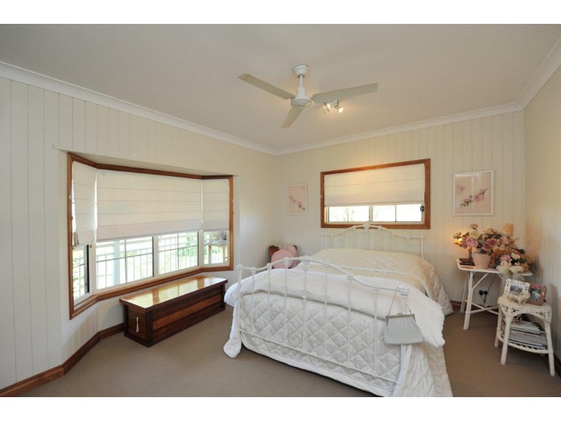 388 Berghoffers Road, Biddeston QLD 4401
