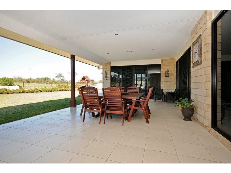 721 Kudo Silverleigh Road, Goombungee QLD 4354